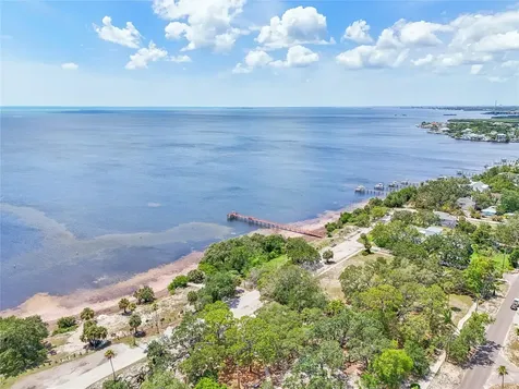 131 Pennsylvania Avenue Palm Harbor FL 34683