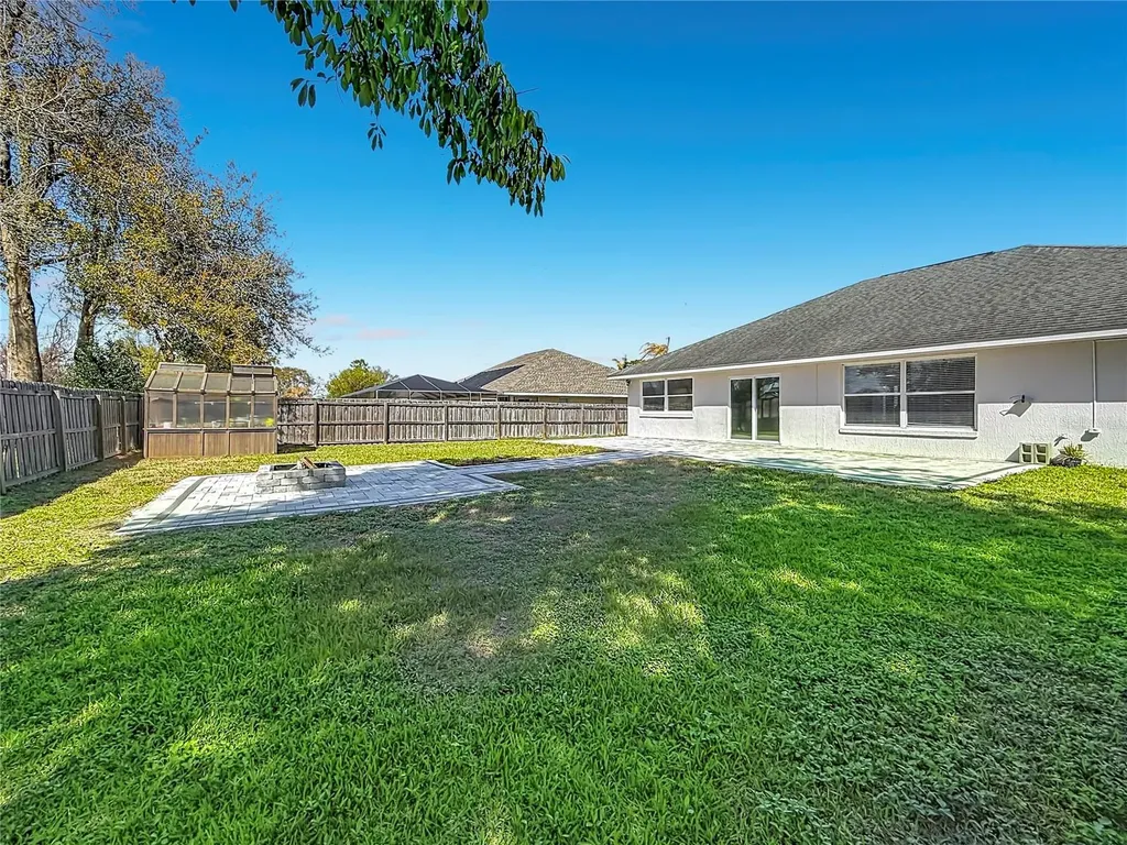 10120 SE 68th Court Belleview FL 34420