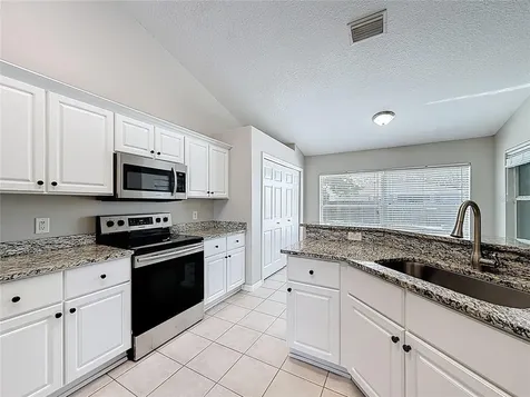 10120 SE 68th Court Belleview FL 34420