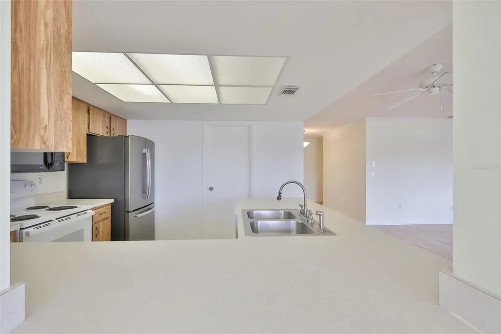 2020 Hullhouse Drive Sun City Center FL 33573