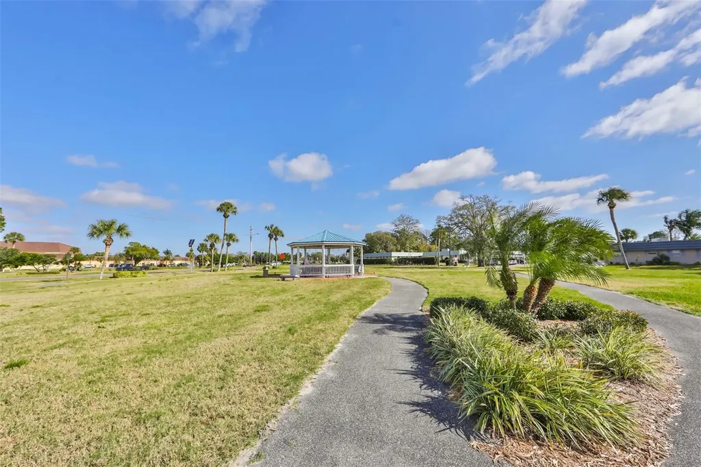 2020 Hullhouse Drive Sun City Center FL 33573