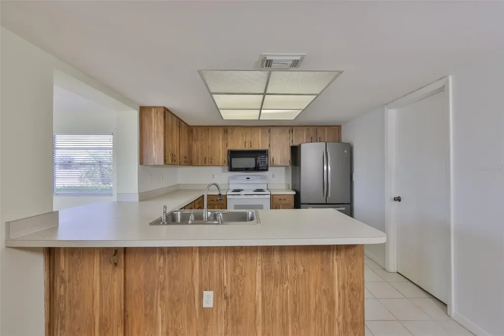 2020 Hullhouse Drive Sun City Center FL 33573