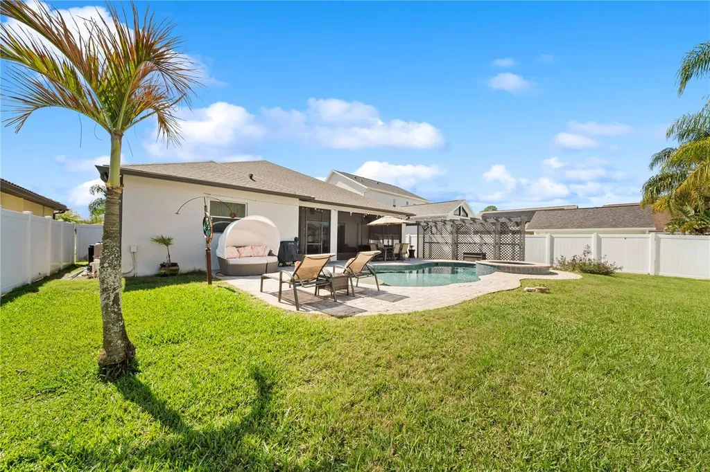 204 Bengal Circle Oldsmar FL 34677