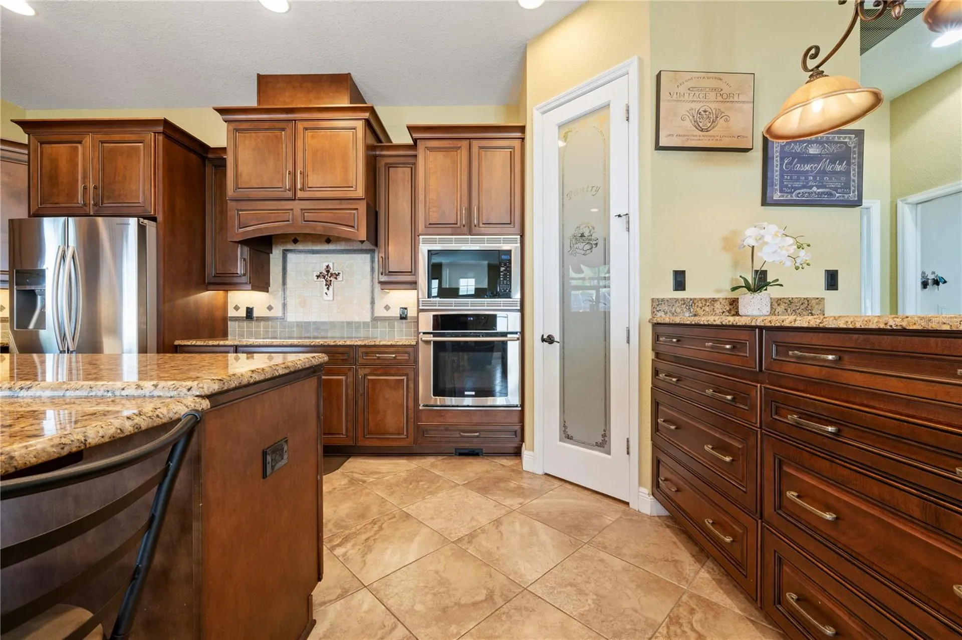 204 Bengal Circle Oldsmar FL 34677