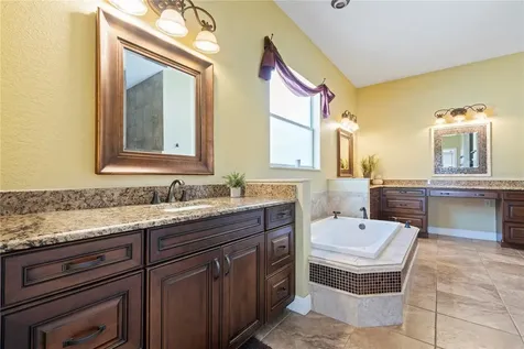 204 Bengal Circle Oldsmar FL 34677