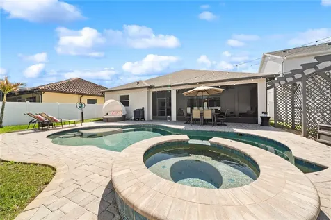 204 Bengal Circle Oldsmar FL 34677