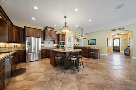 204 Bengal Circle Oldsmar FL 34677