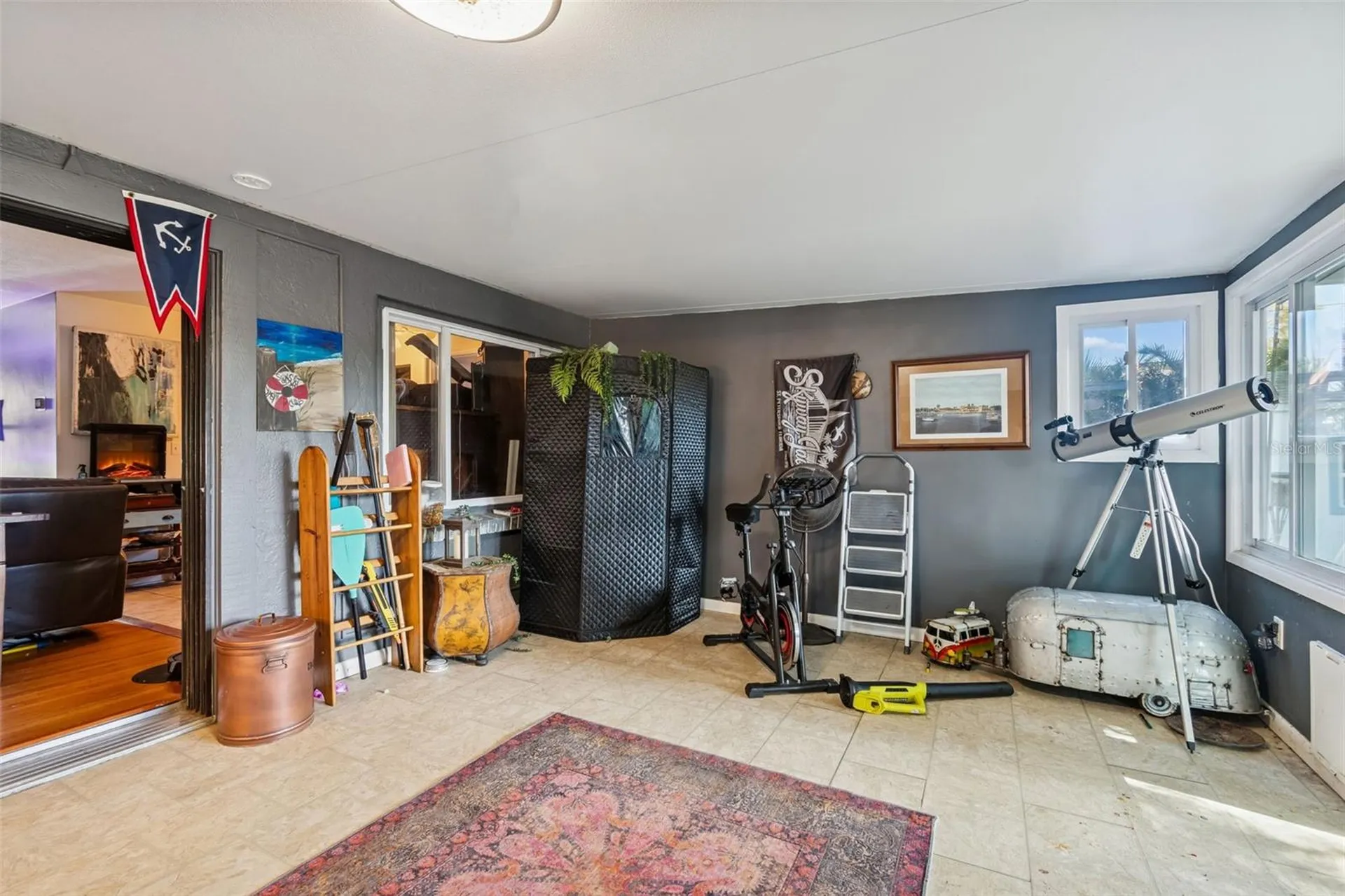 2120 Coronada Way S St Petersburg FL 33712