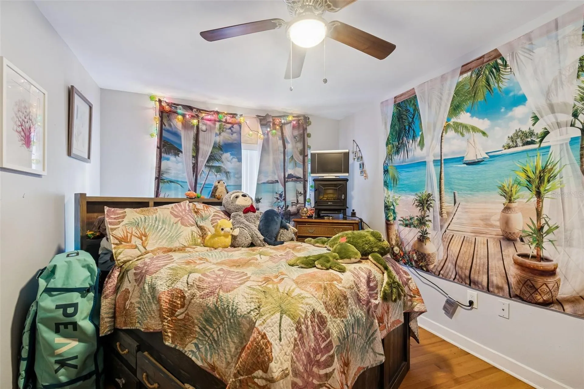 2120 Coronada Way S St Petersburg FL 33712
