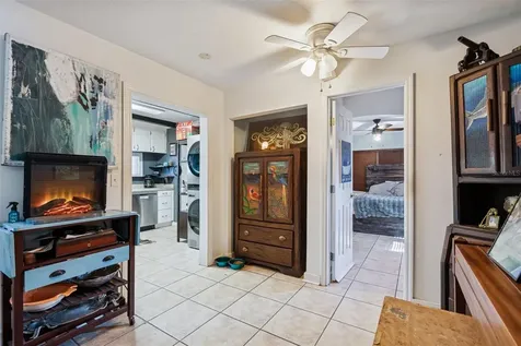 2120 Coronada Way S St Petersburg FL 33712