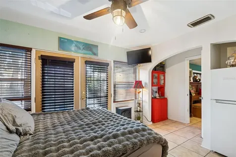 2120 Coronada Way S St Petersburg FL 33712