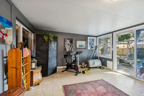 2120 Coronada Way S St Petersburg FL 33712