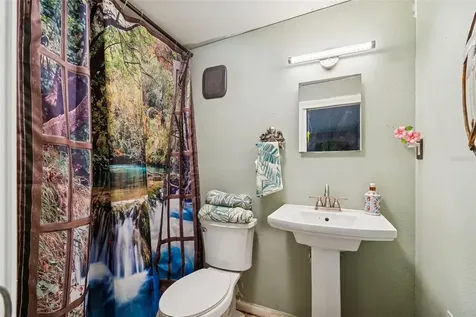 2120 Coronada Way S St Petersburg FL 33712