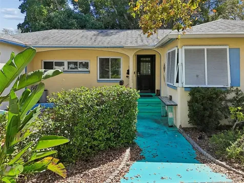 2120 Coronada Way S St Petersburg FL 33712