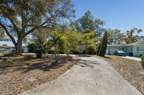 2120 Coronada Way S St Petersburg FL 33712
