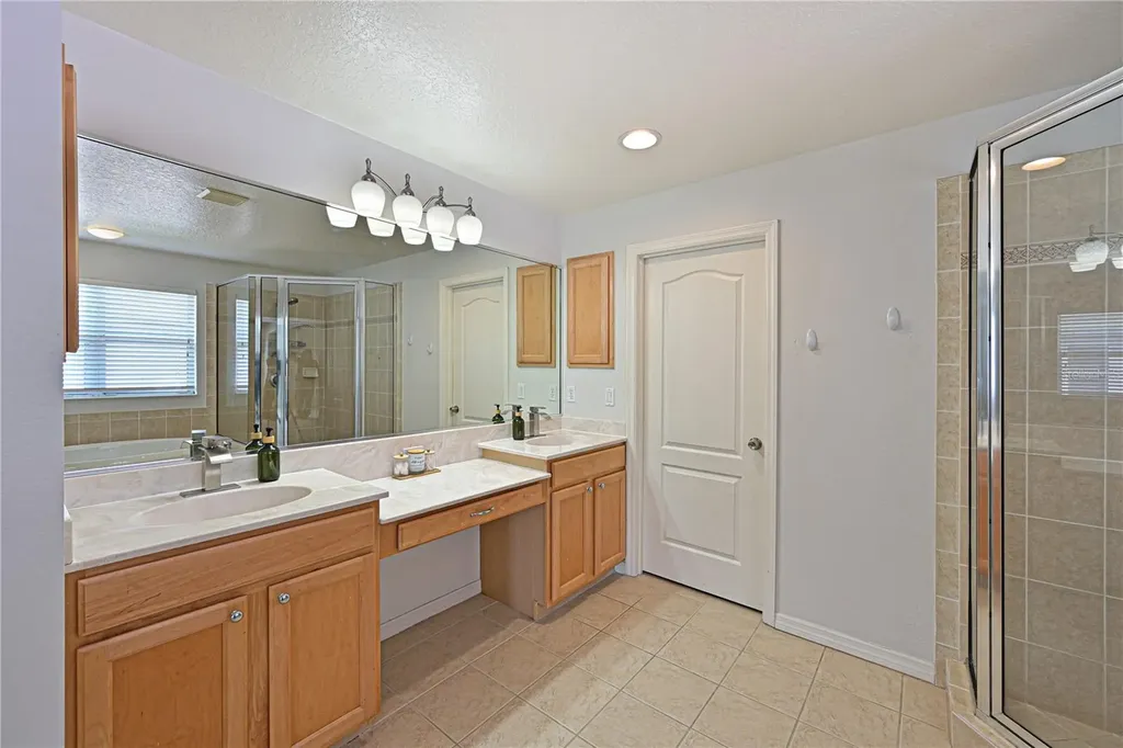 8852 Founders Circle Palmetto FL 34221