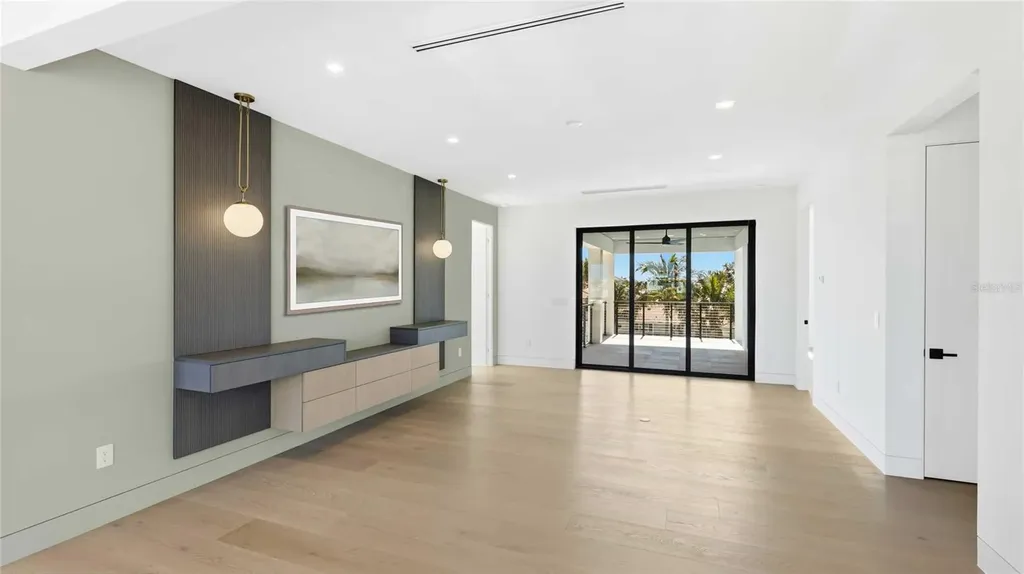 530 Chipping Lane Longboat Key FL 34228