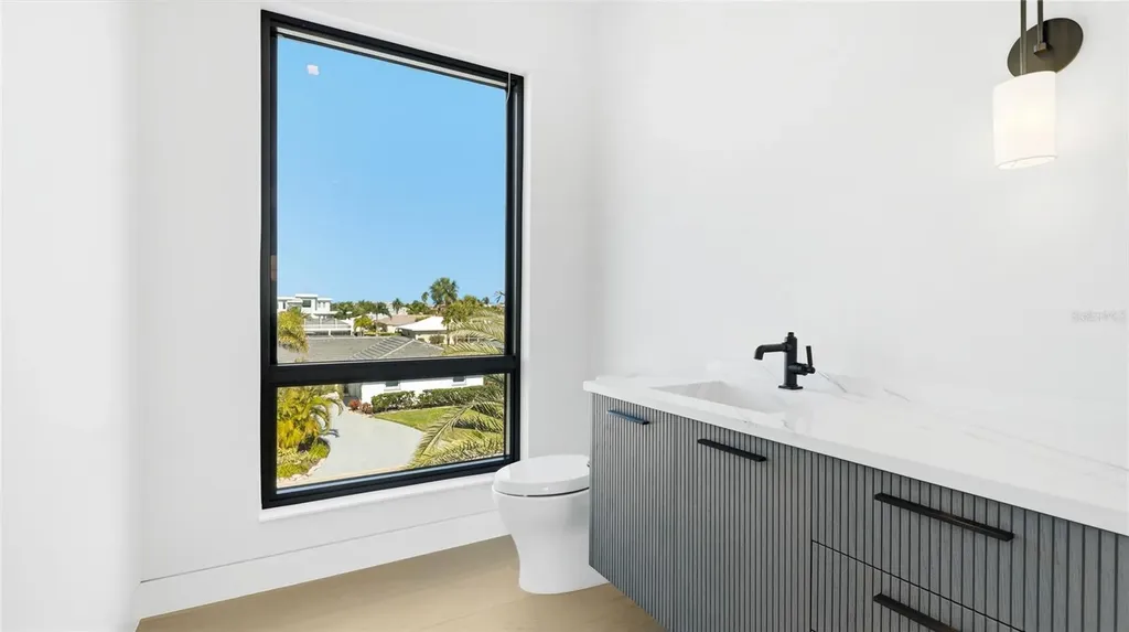 530 Chipping Lane Longboat Key FL 34228