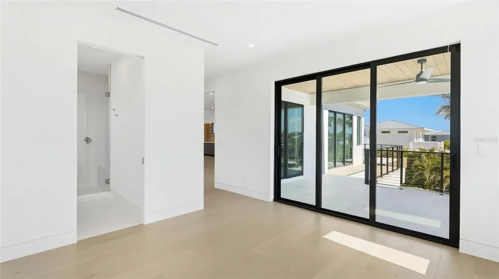 530 Chipping Lane Longboat Key FL 34228