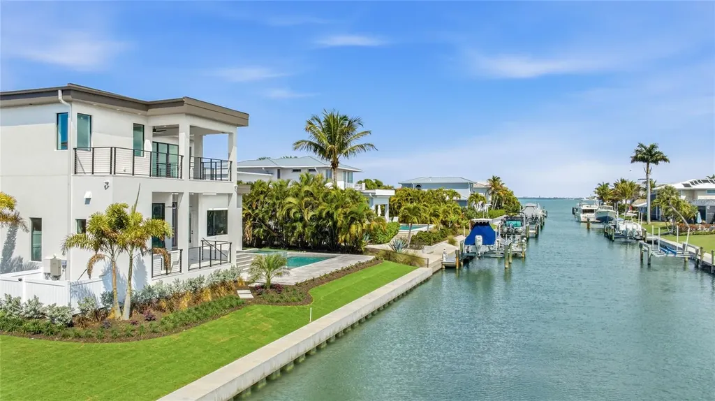 530 Chipping Lane Longboat Key FL 34228