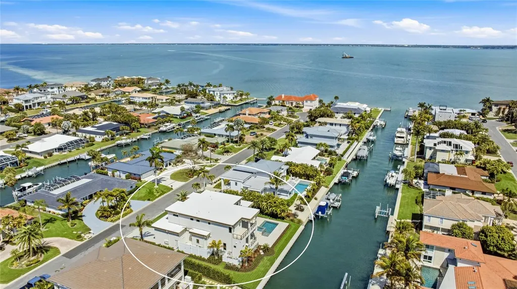 530 Chipping Lane Longboat Key FL 34228