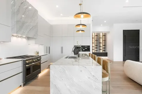 530 Chipping Lane Longboat Key FL 34228