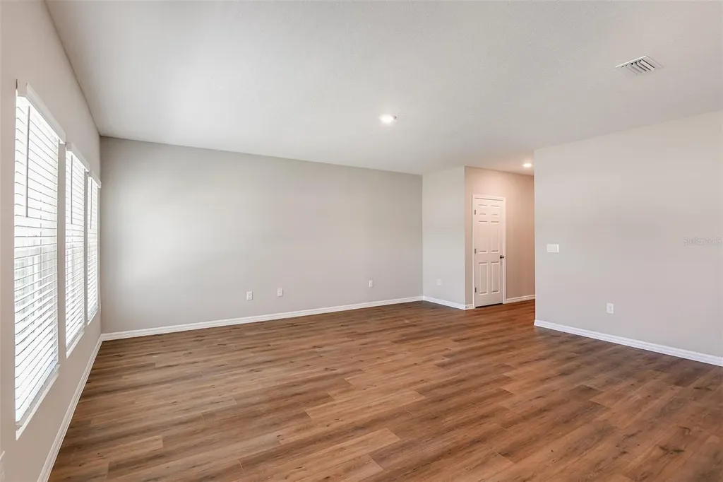 36659 Sagemoor Drive Zephyrhills FL 33541