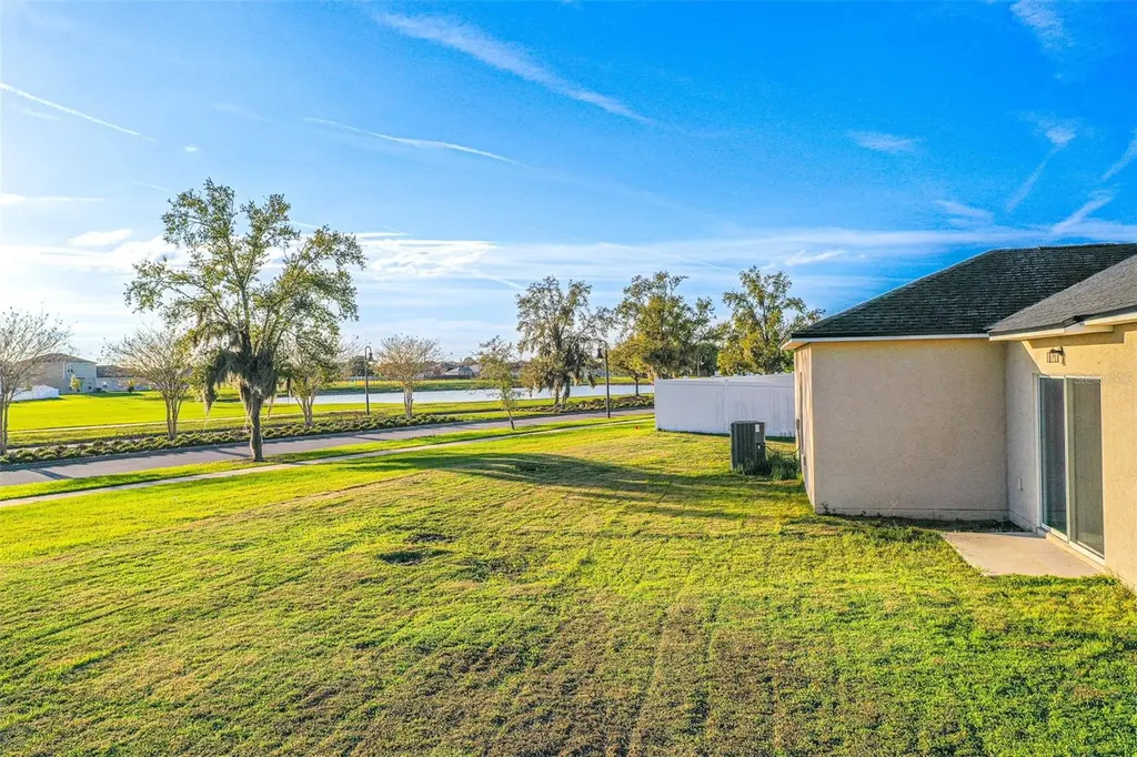 385 Quarry Rock Circle Kissimmee FL 34758
