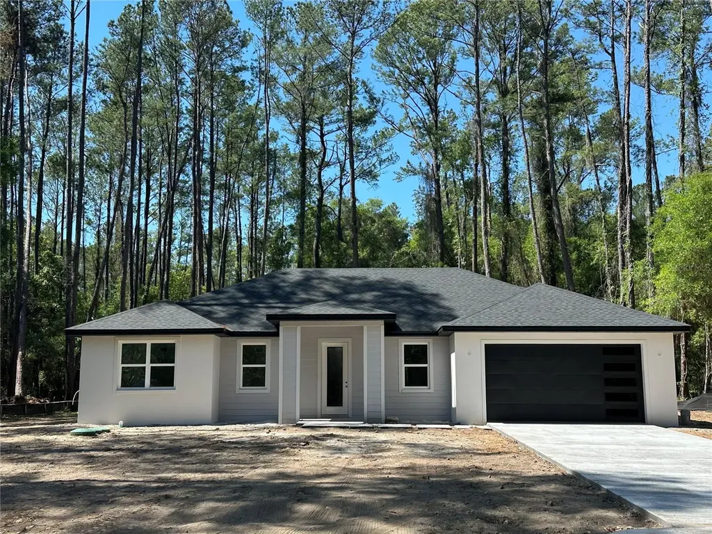 1323 E Derby Drive Dunnellon FL 34434