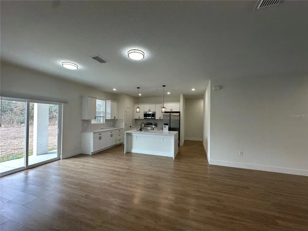 1323 E Derby Drive Dunnellon FL 34434