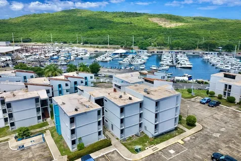 E-302 Cond. Villa Marina Fajardo PR 00738