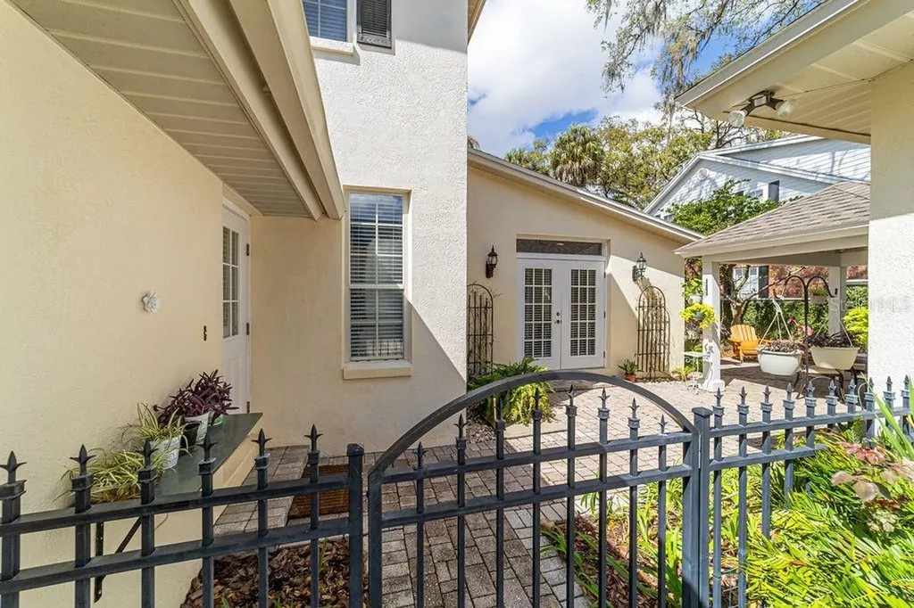 905 SE 12th Street Ocala FL 34471
