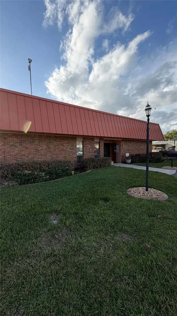 3016 Manatee Road Tavares FL 32778