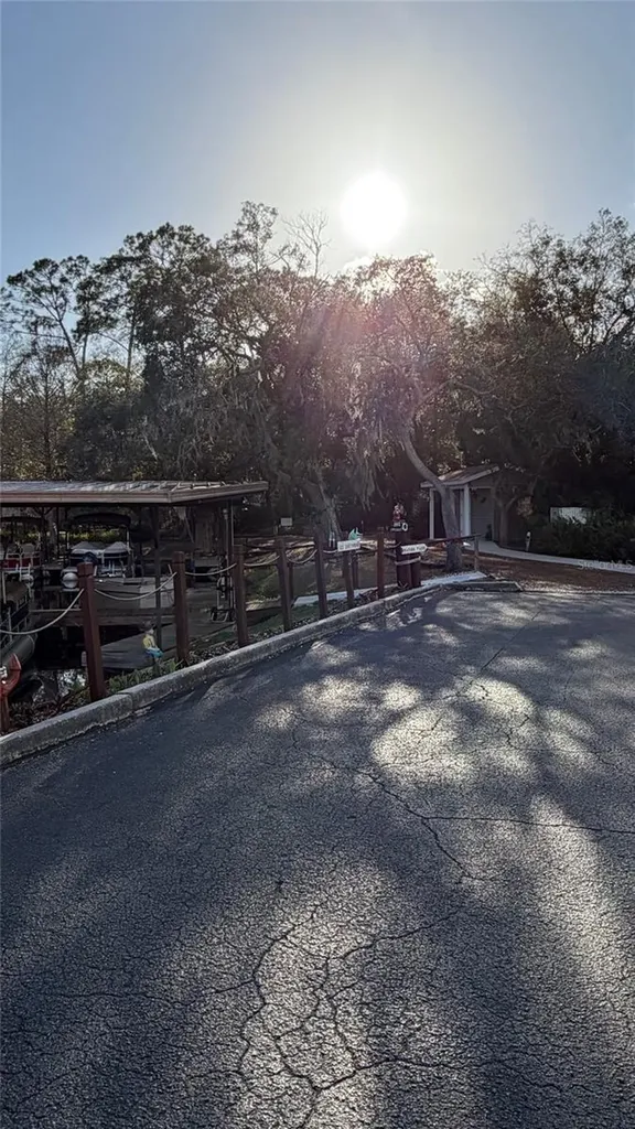 3016 Manatee Road Tavares FL 32778