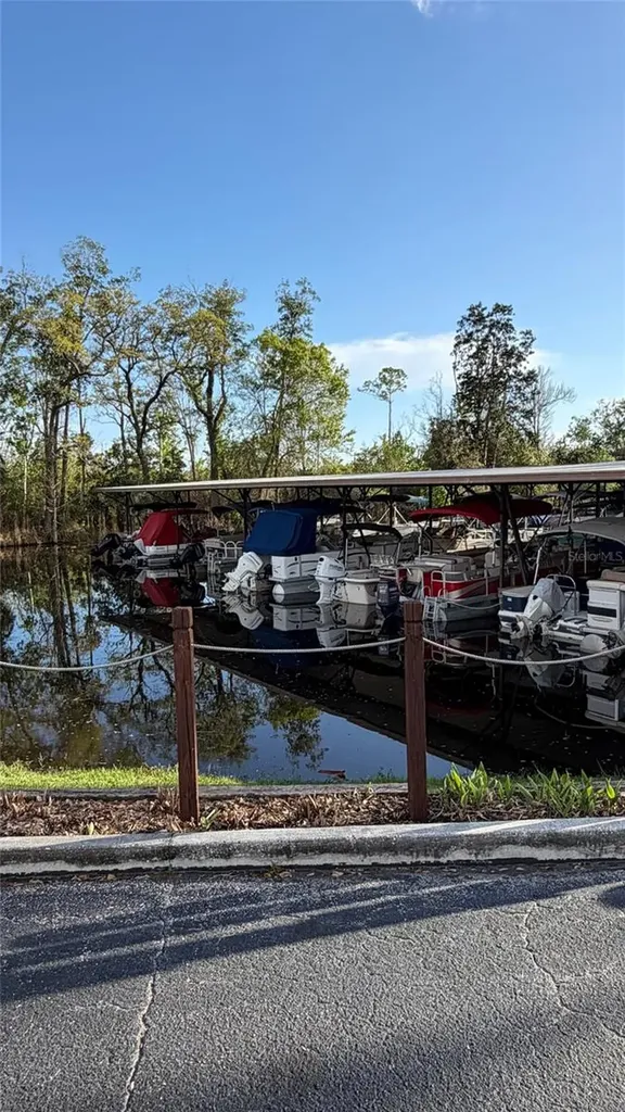 3016 Manatee Road Tavares FL 32778
