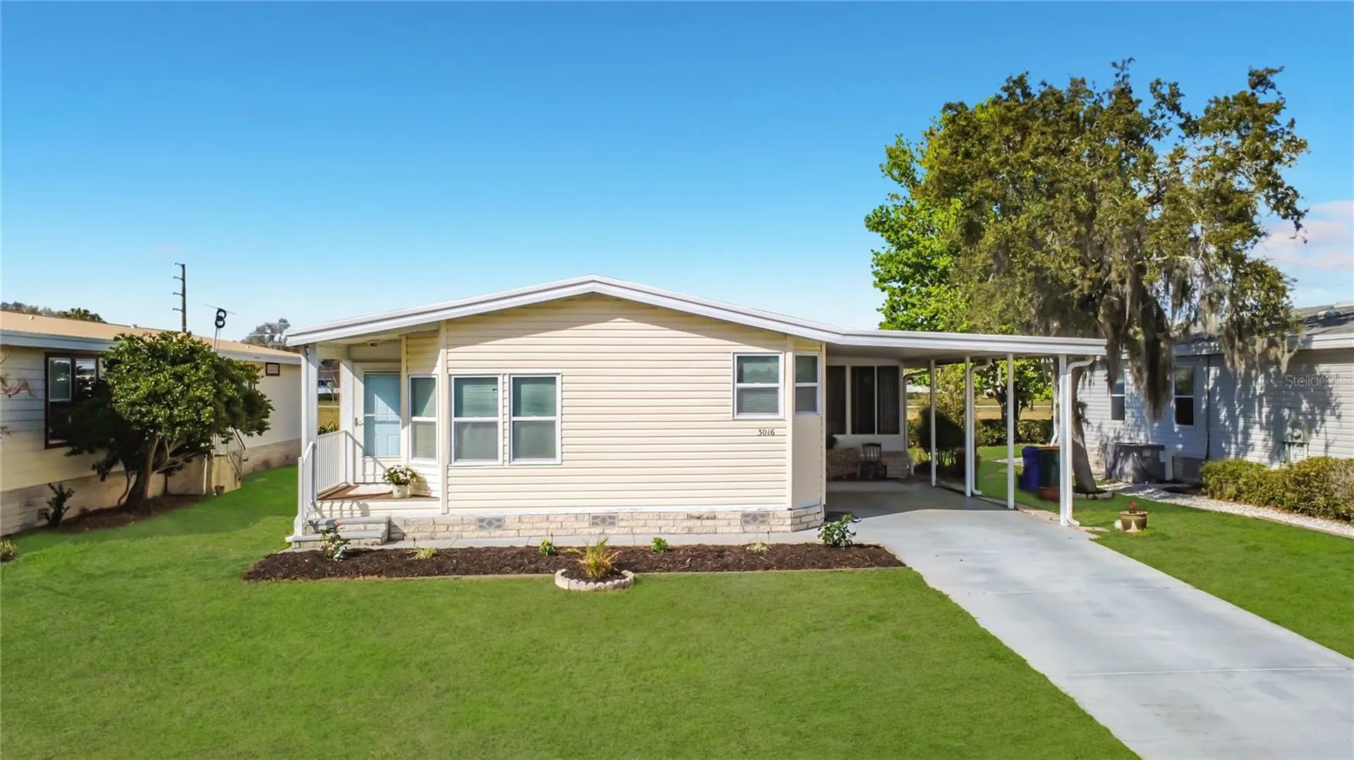 3016 Manatee Road Tavares FL 32778
