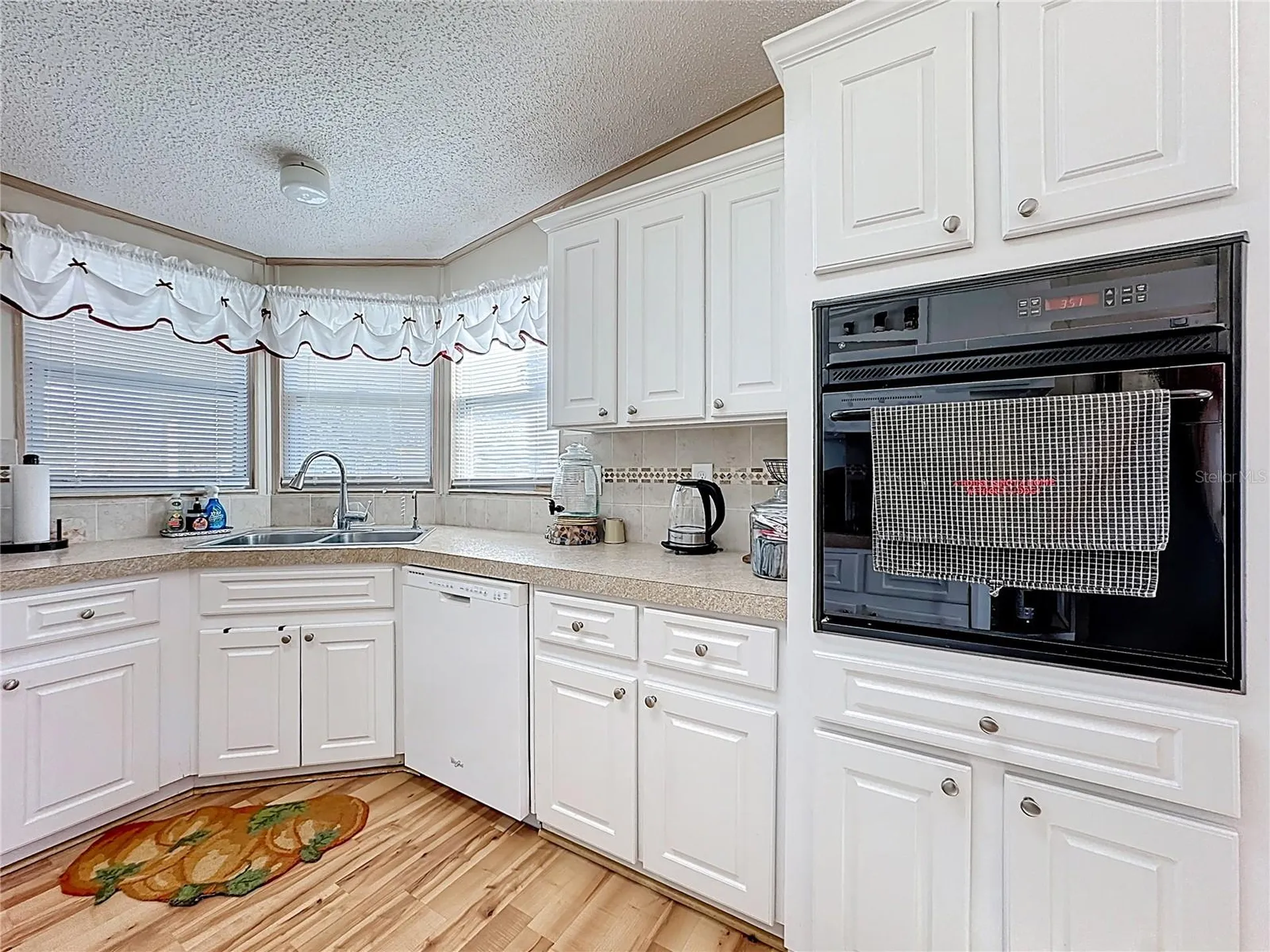3016 Manatee Road Tavares FL 32778