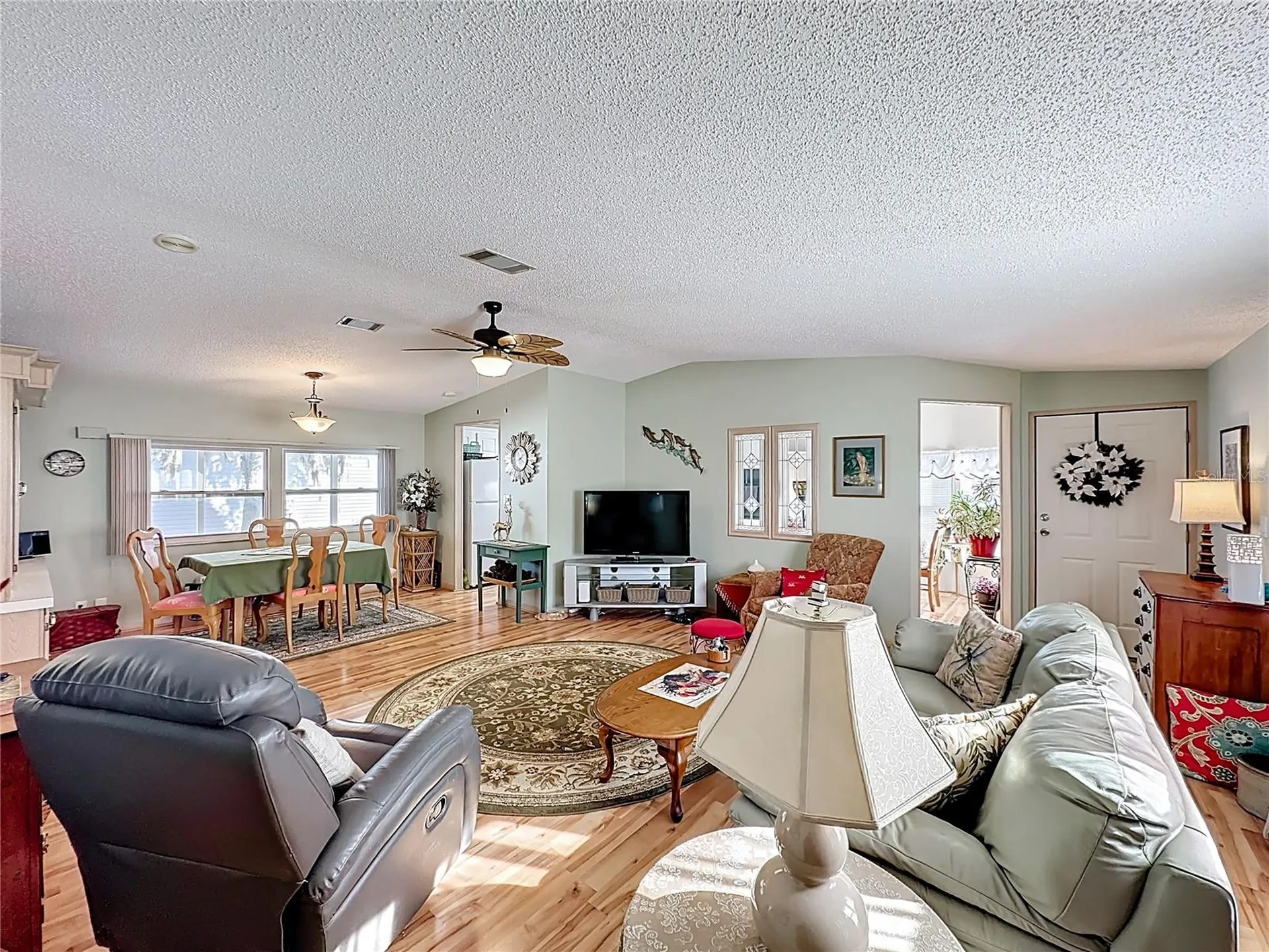 3016 Manatee Road Tavares FL 32778