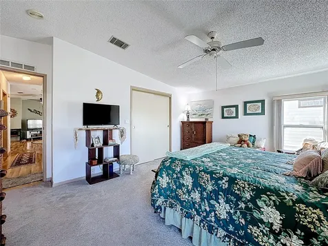 3016 Manatee Road Tavares FL 32778