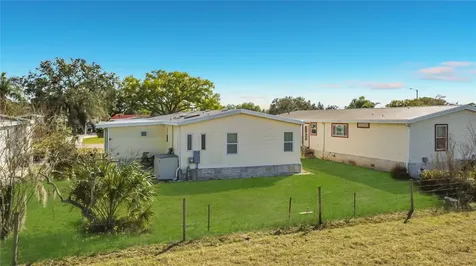 3016 Manatee Road Tavares FL 32778