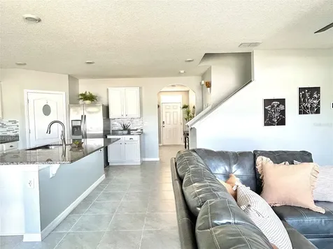3048 Bethpage Loop Mount Dora FL 32757