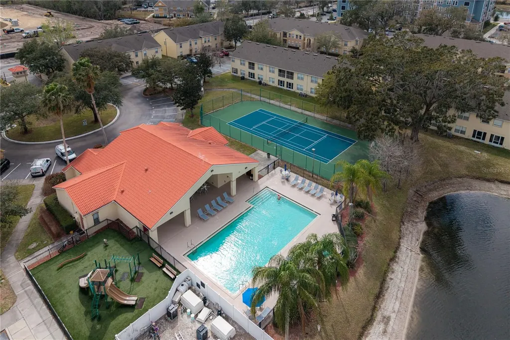 2788 Club Cortile Circle Kissimmee FL 34746