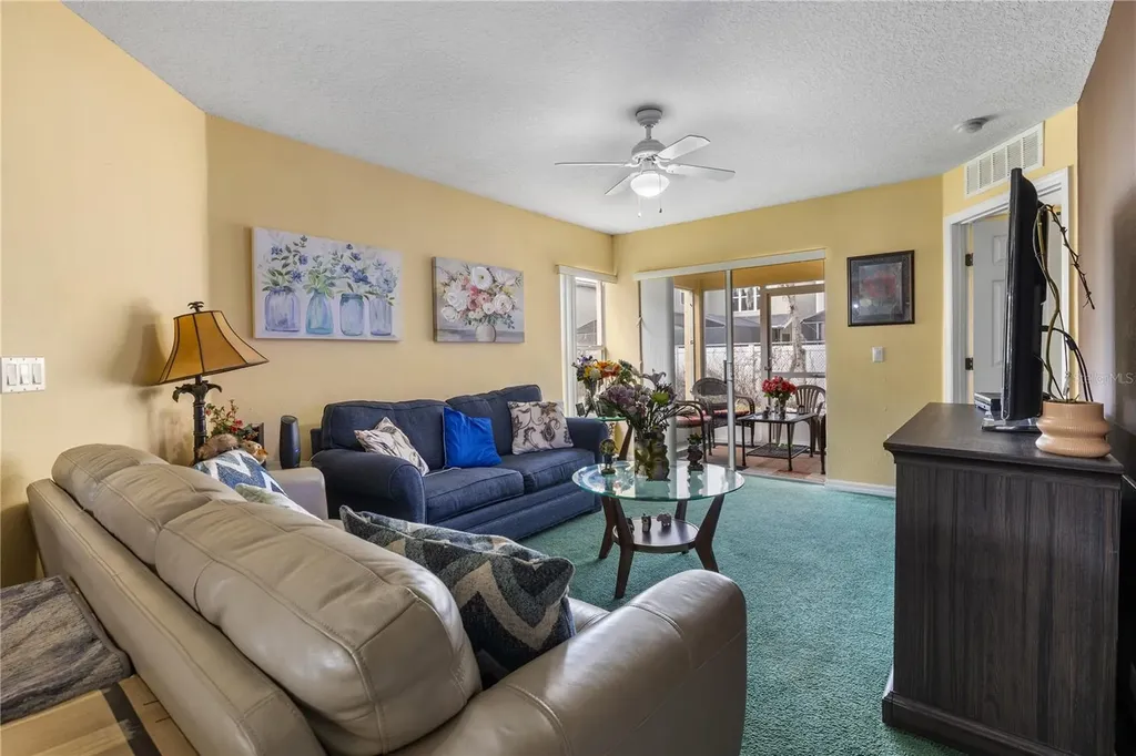 2788 Club Cortile Circle Kissimmee FL 34746