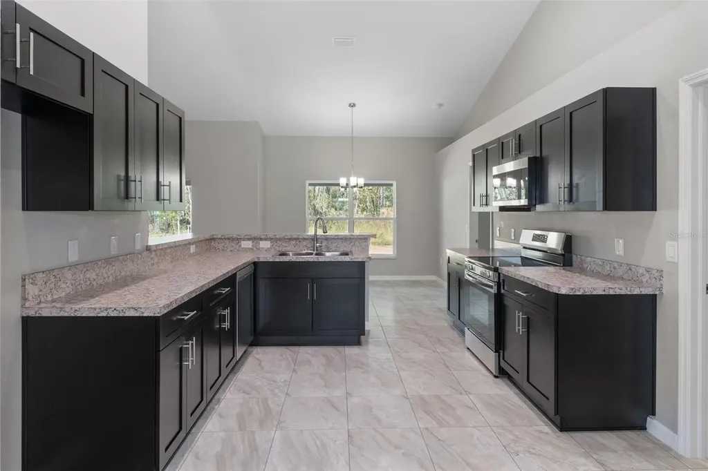 17 Hawthorne Court Homosassa FL 34446