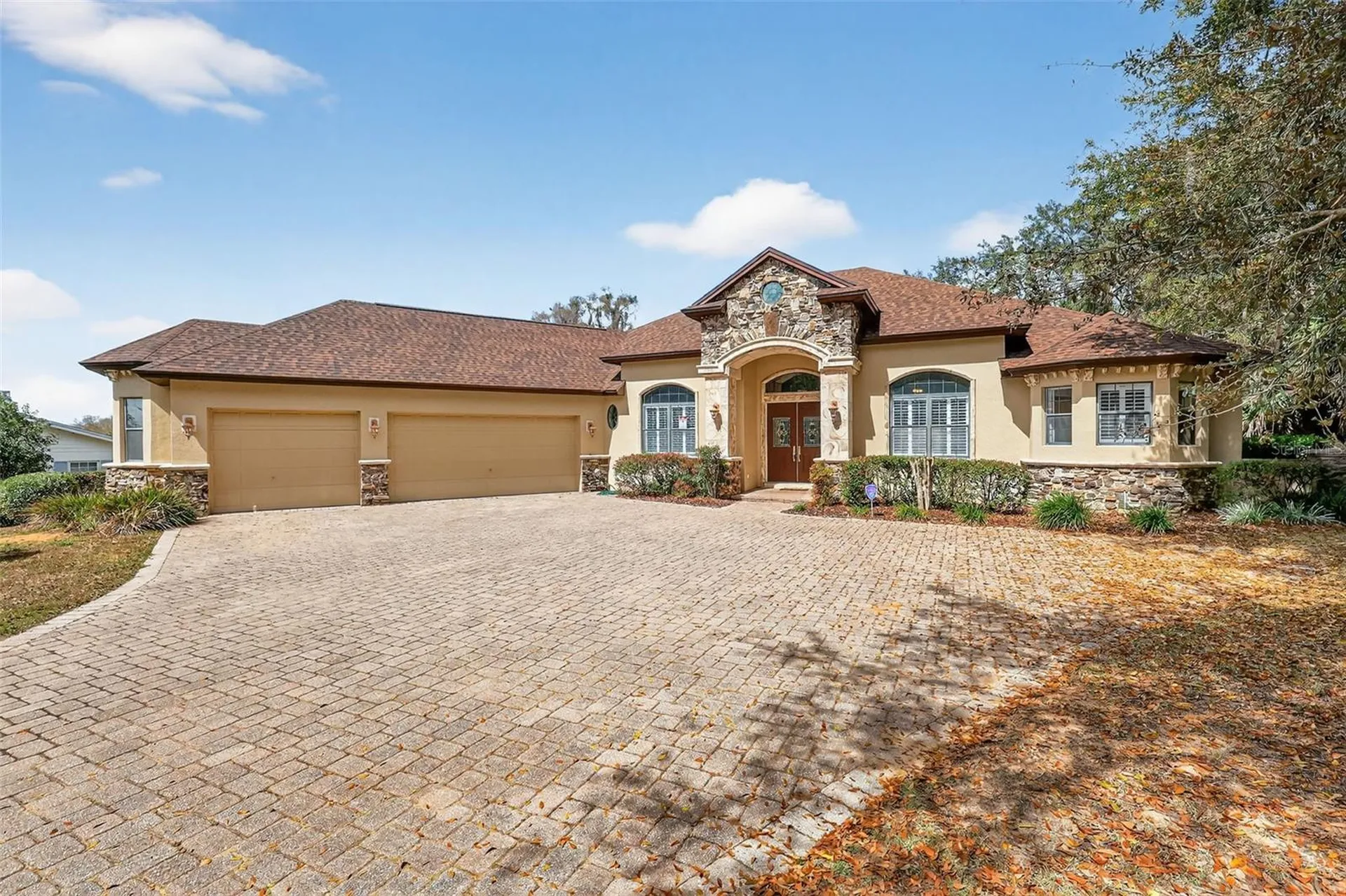 2007 Country Club Drive Eustis FL 32726