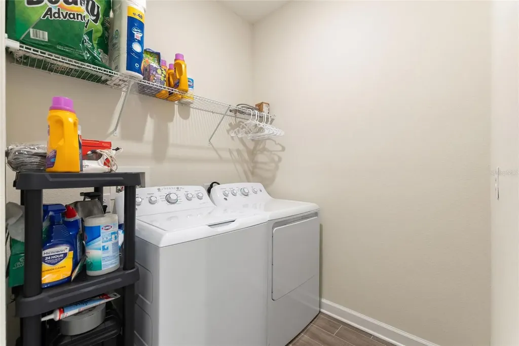 8943 Fallen Oak Drive Davenport FL 33896