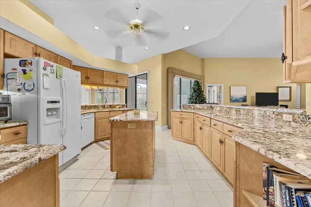 35 Greenhaven Trail Oldsmar FL 34677