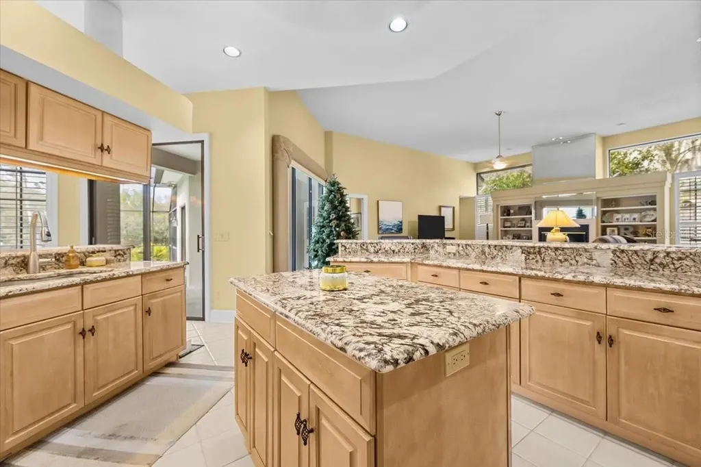 35 Greenhaven Trail Oldsmar FL 34677