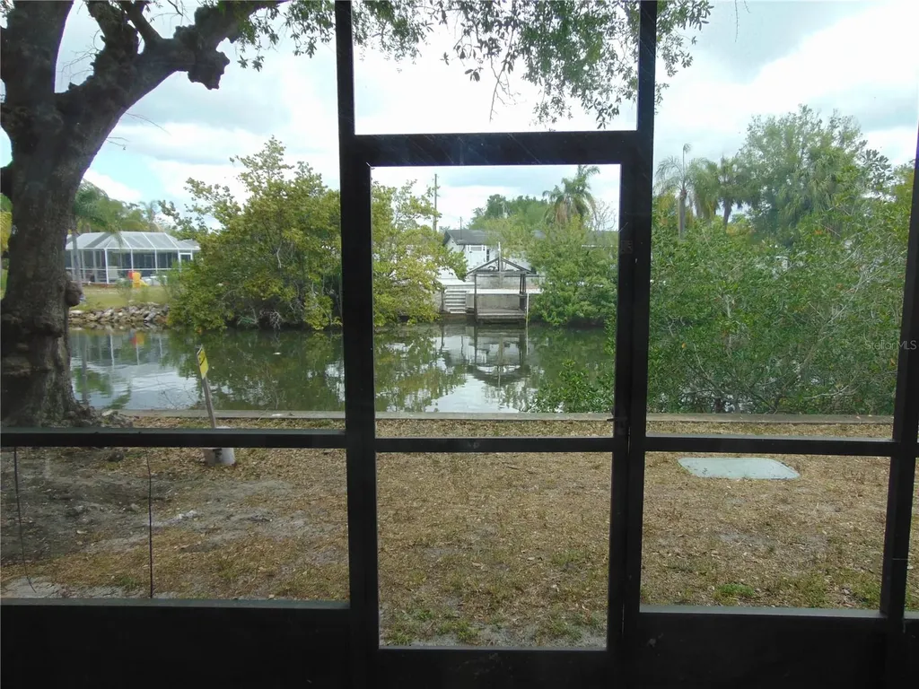 9119 Tudor Drive Tampa FL 33615
