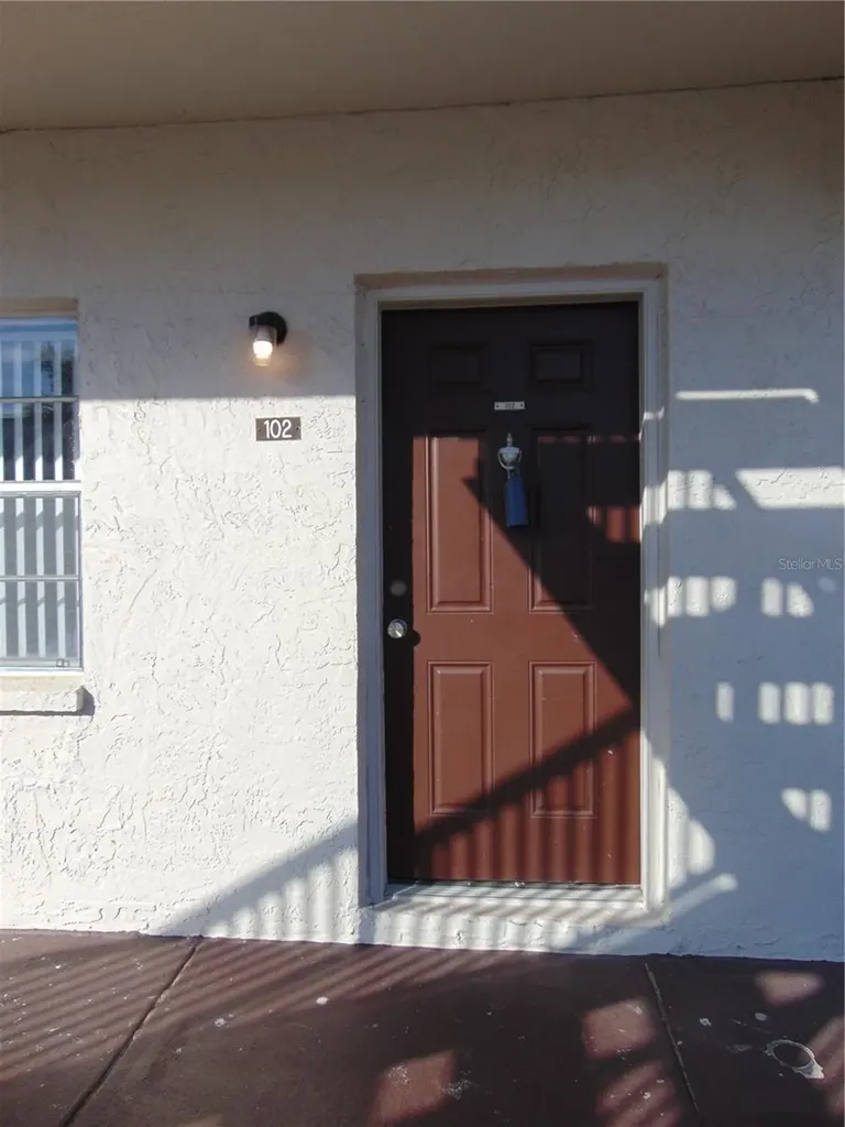 9119 Tudor Drive Tampa FL 33615